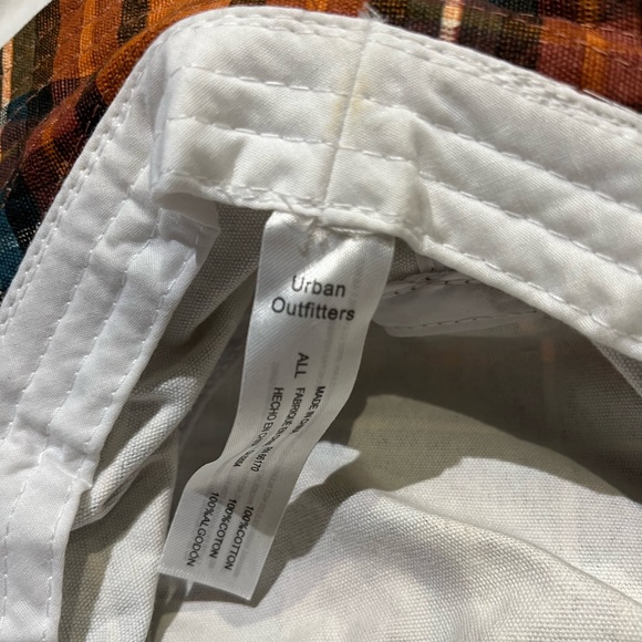 Urban outfitters bucket hat - Picture 3 of 3